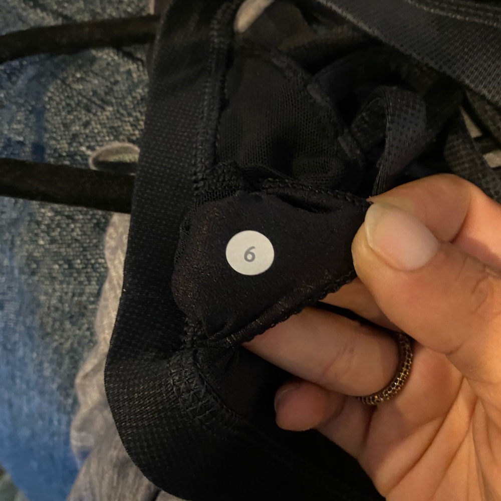 Lululemon Wild Tank - Picture 6 of 13